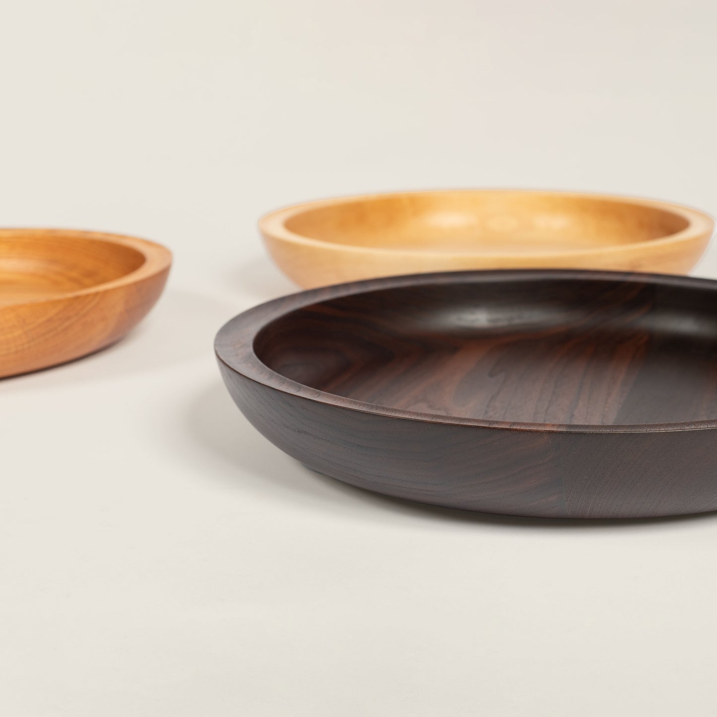 Serving Bowl in walnut
