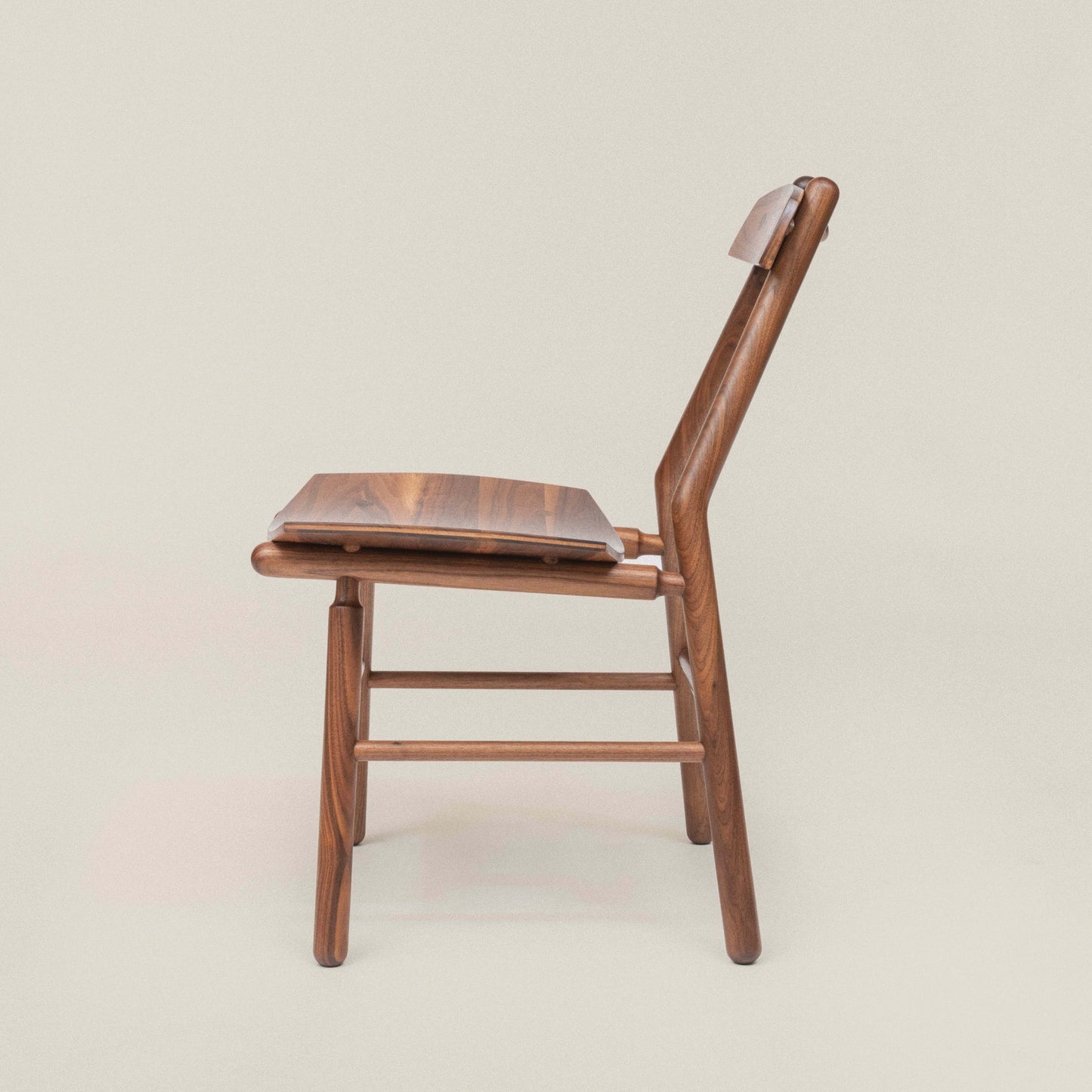Sano Chair in walnut